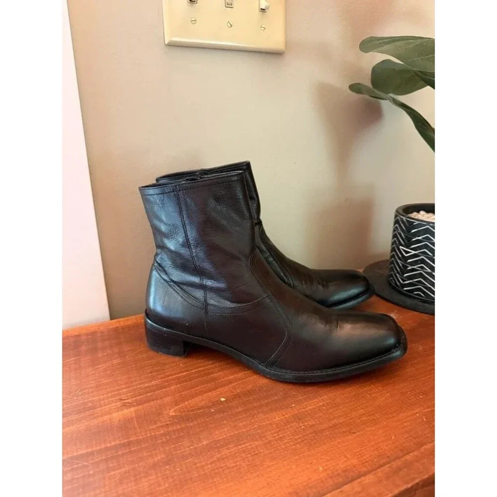 Antonio Melani Abbott Black Leather Ankle Boots 8.5M Brazil
